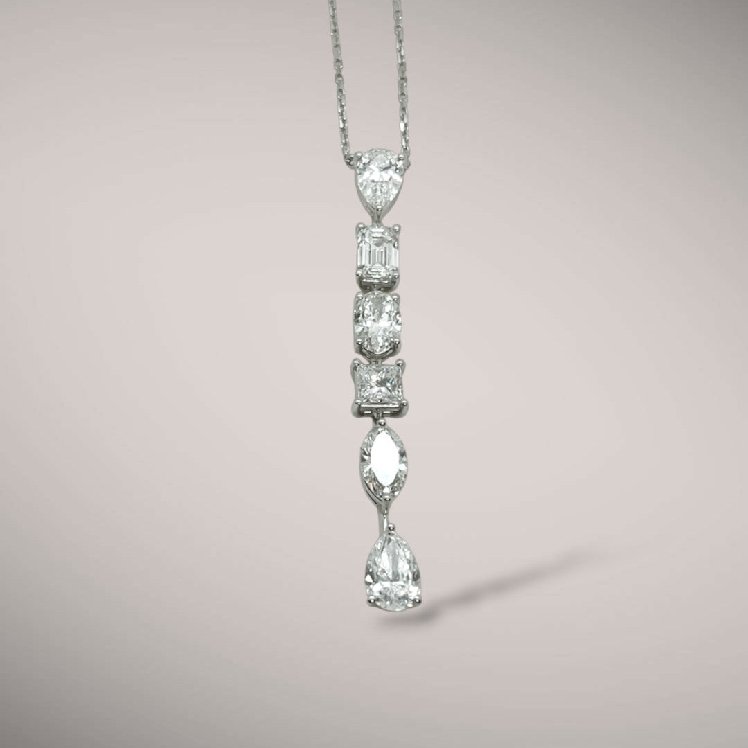 Girocollo in oro kt18 con diamanti fancy shape ct3,15 D E F VS certificati GIA