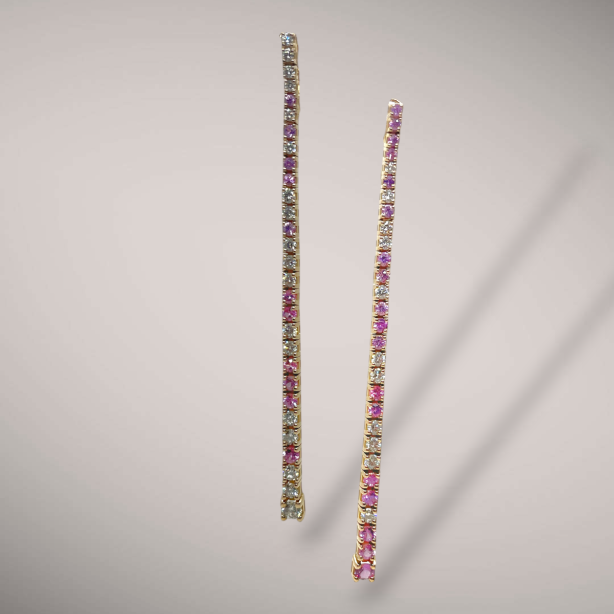 Orecchini in oro kt18 con diamanti ct2,84 e zaffiri ct3,15