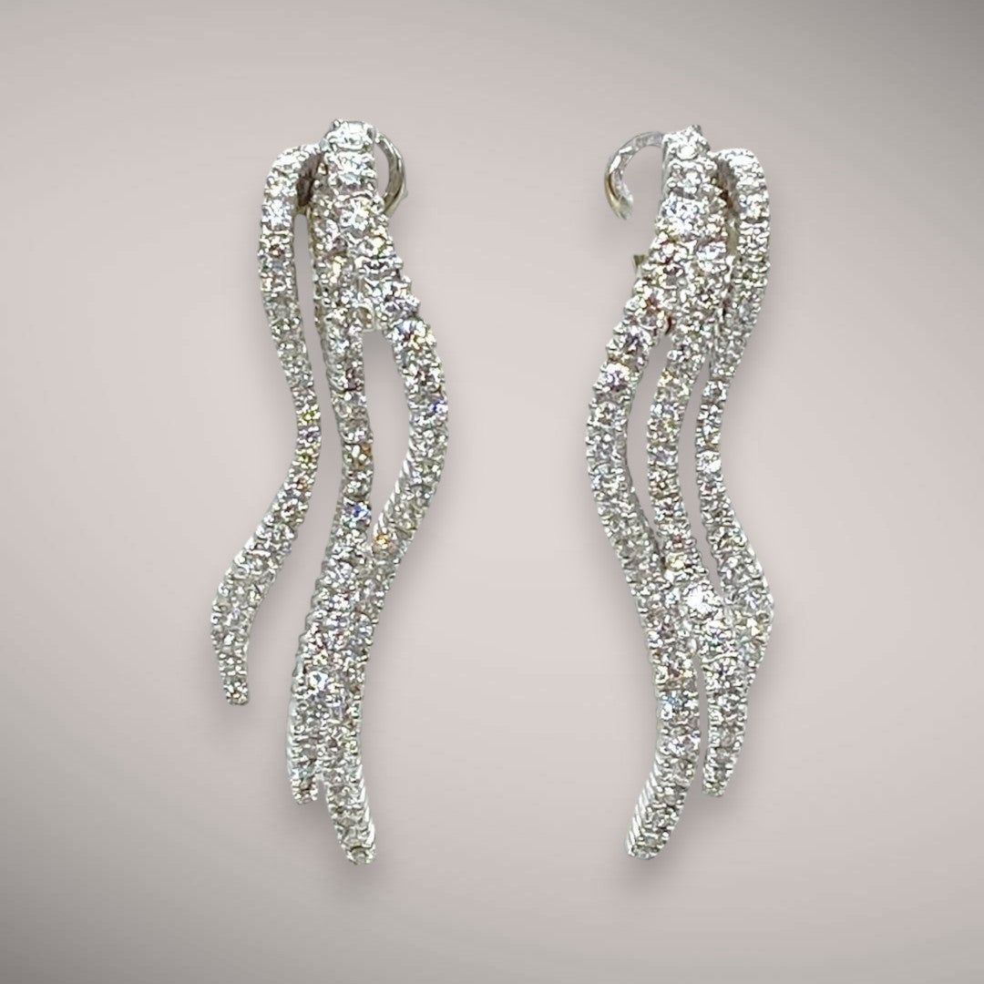Orecchini in oro kt18 con diamanti taglio brillante ct4,91