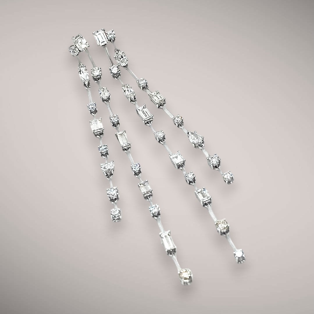 Orecchini in oro kt18 cin diamanti fancy shape ct7,30 F VS