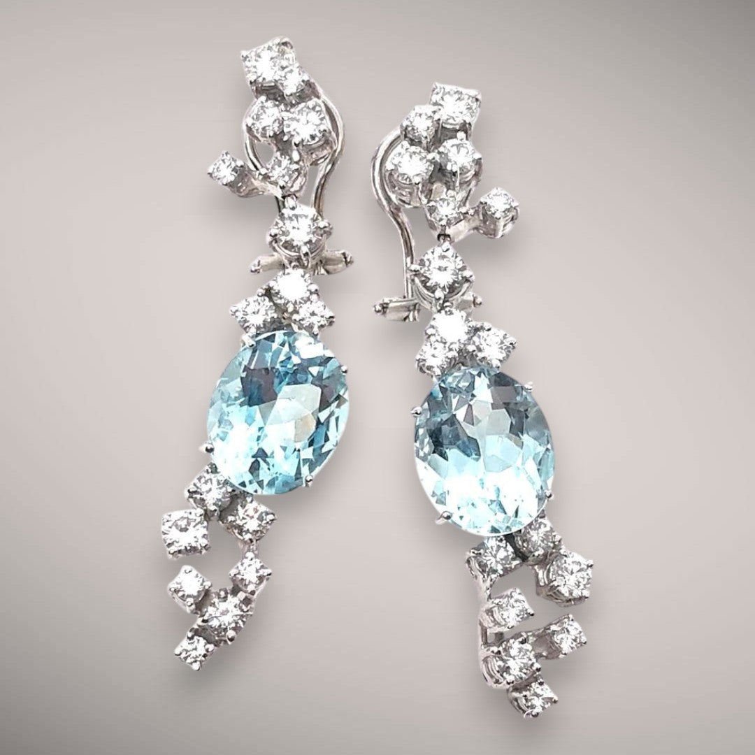 Orecchini in oro kt18 con diamanti taglio brillante ct3,02 e acquamarine ct8,95