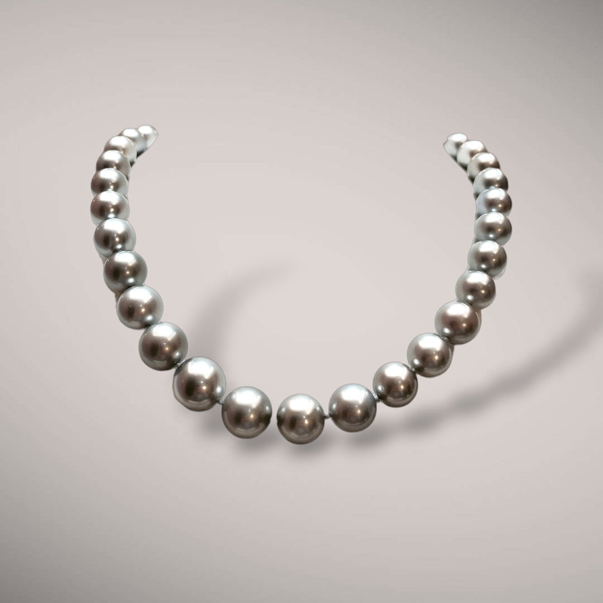 Collana in oro kt18 con perle thaitiane