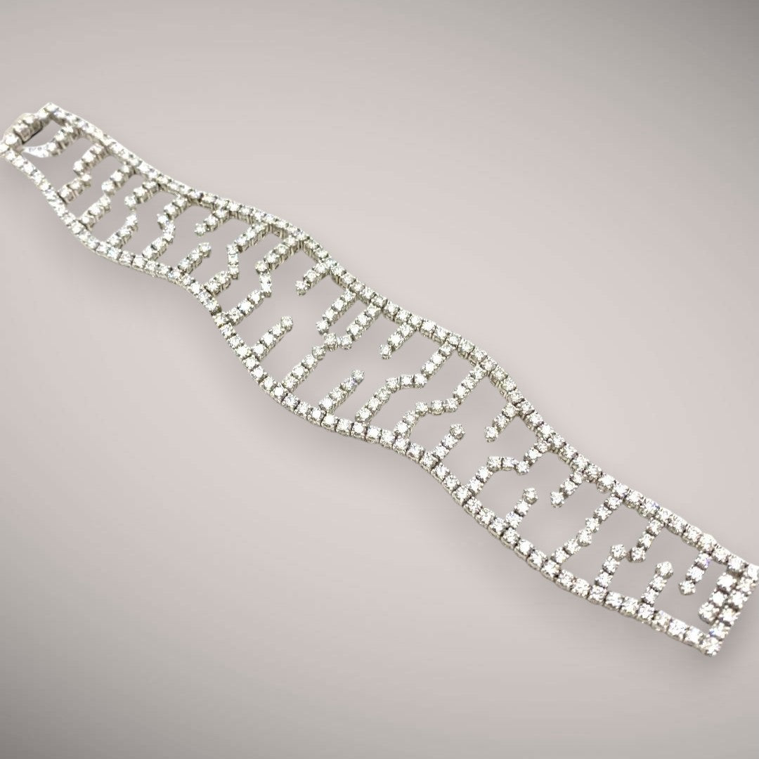 Bracciale in oro kt18 con diamanti taglio brillante ct19,24 F VS
