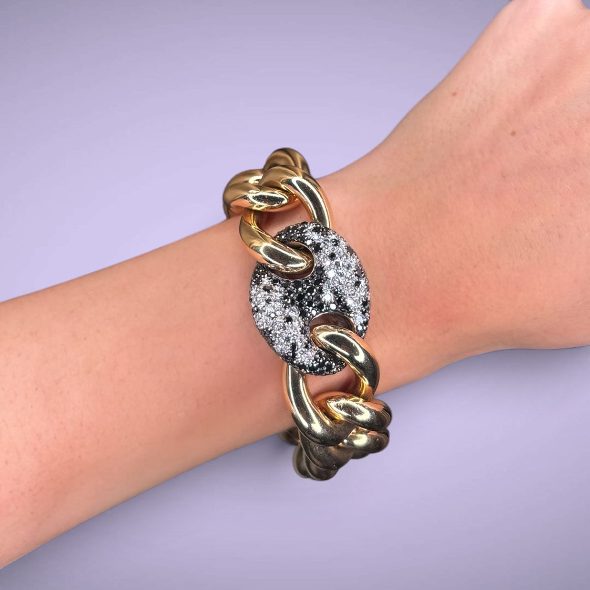 Bracciale in oro kt18 con diamanti taglio brillante ct4,06 e diamanti black ct5,90